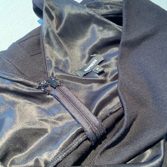 〰️ EXPRESS BANDAGE DRESS 〰️ - Picture 3 of 5